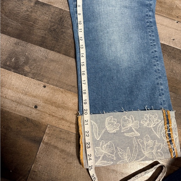 NWT‎ Driftwood Charlie Cuff Jeans- 28x25 - Picture 3 of 10